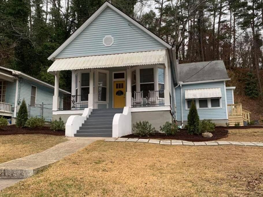 Cedar Blossom Bungalow Is A Cozy Getaway With A 5 Minute Walk To Downtown! Hot Springs Exteriér fotografie