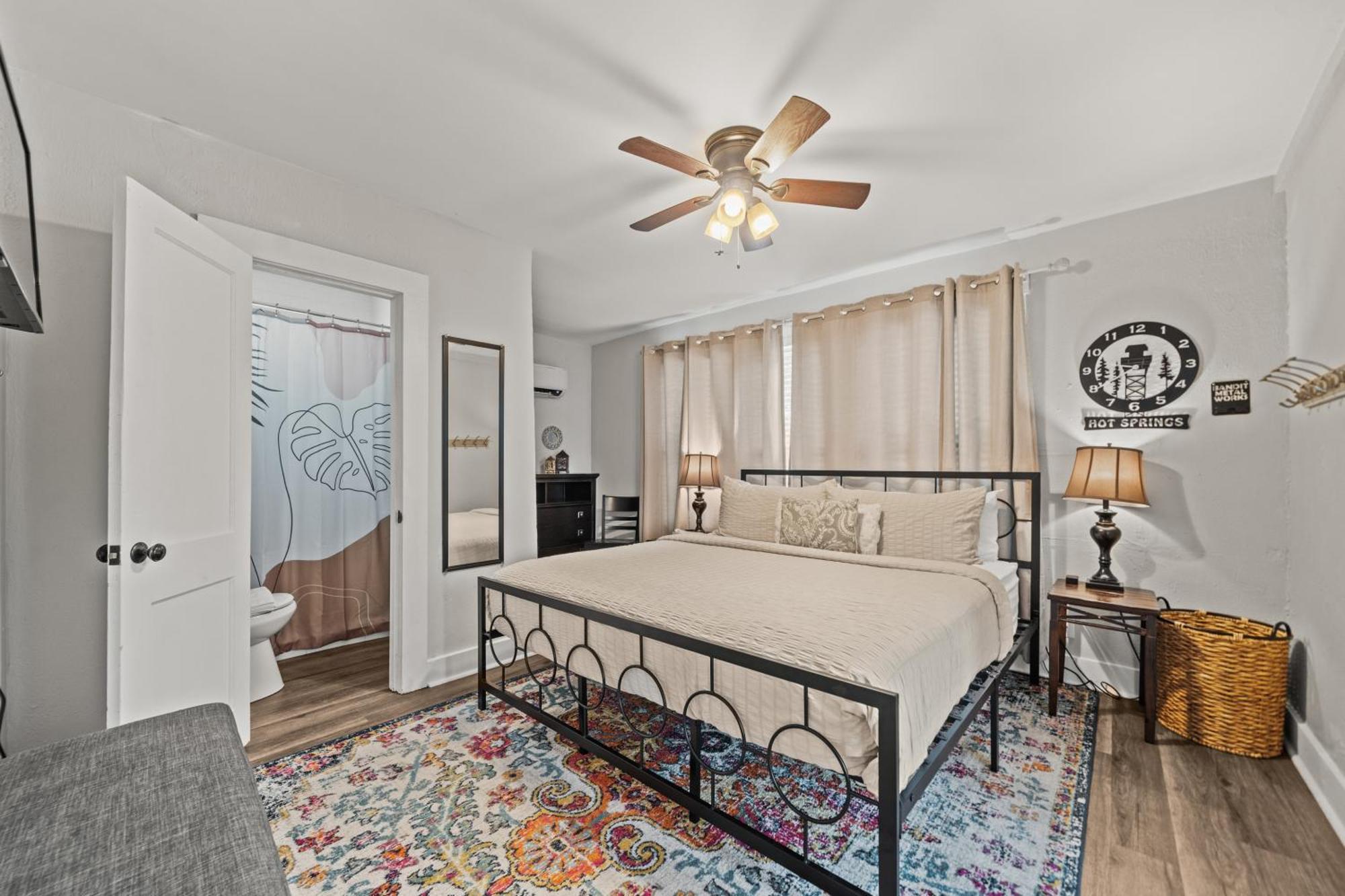 Cedar Blossom Bungalow Is A Cozy Getaway With A 5 Minute Walk To Downtown! Hot Springs Exteriér fotografie